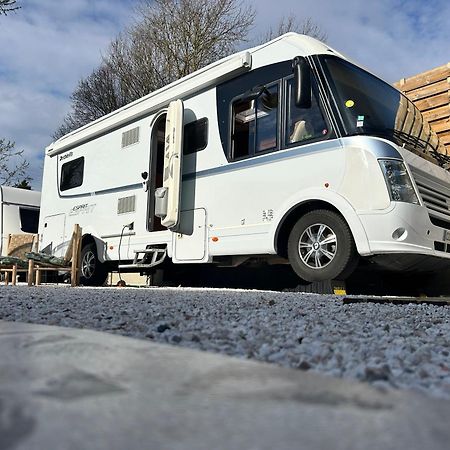 Terrain De Loisirs En Plein Centre De Lievin Camping Car Dış mekan fotoğraf